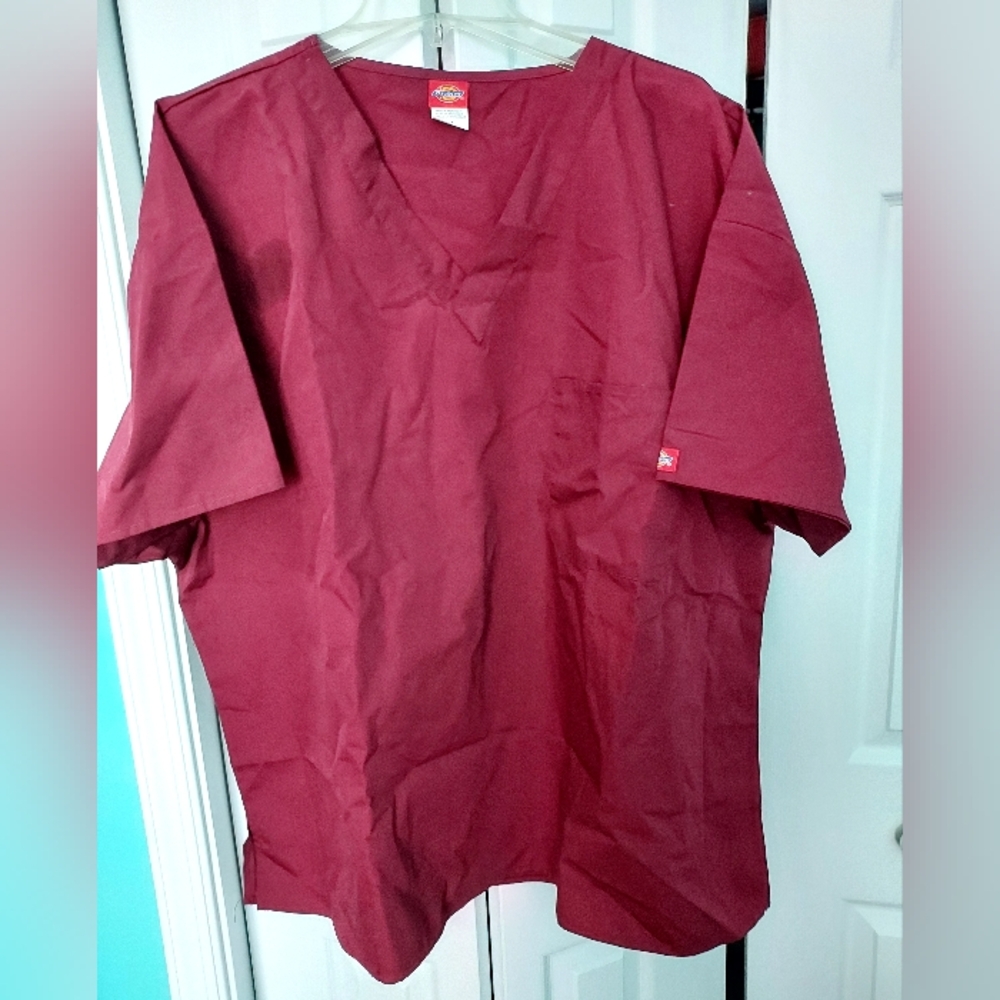 Dickies 3XL Burgundy Scrub Top